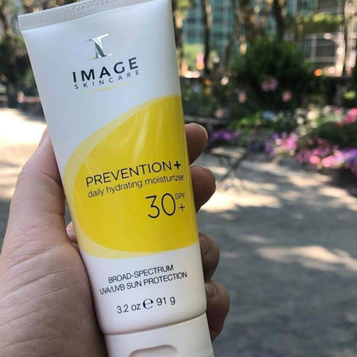 Review chi tiết về kem chống nắng Image Skincare