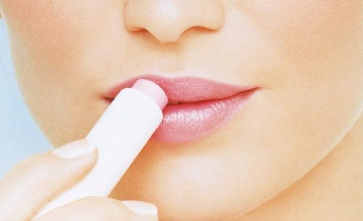 iS Clinical Lip Protect SPF35