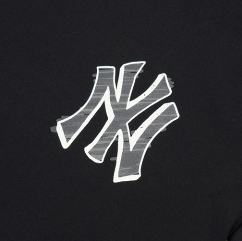 Ao- Phong -MLB -Logo- New- York -Yankees- 3ATS03023-50BKS -MauĐen