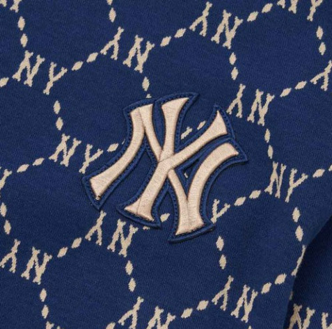 Ao -Ni- MLB- Diamond -Monogram- Jacquard -Overfit- Sweatshirt -New- York- Yankees- 3AMTM0724-50NYS -Mau- Xanh -Navy